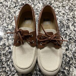 Bibi Lou Women's Canvas Loafers - Beige and Brown NWOT